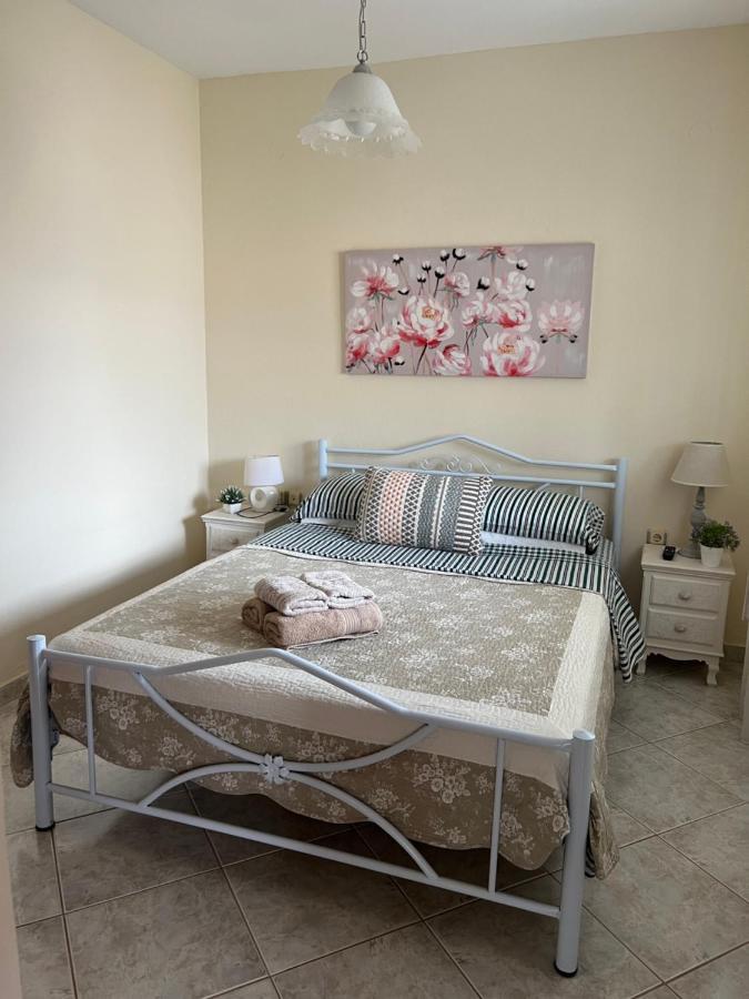 Apartment Efi Néa Péramos Dış mekan fotoğraf